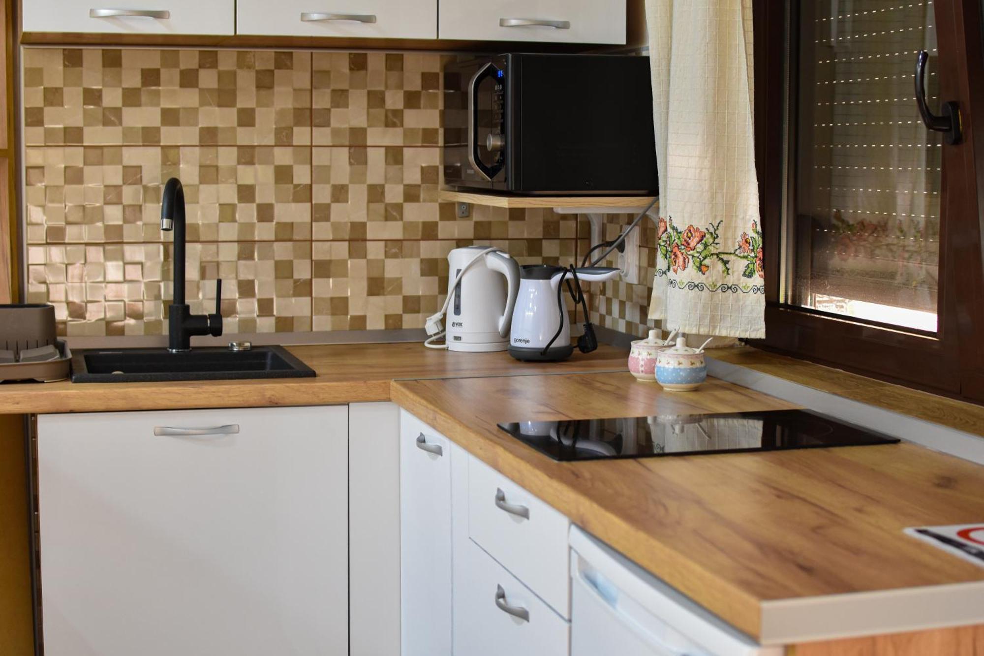 Stiv Apartmani Lukovo Luaran gambar