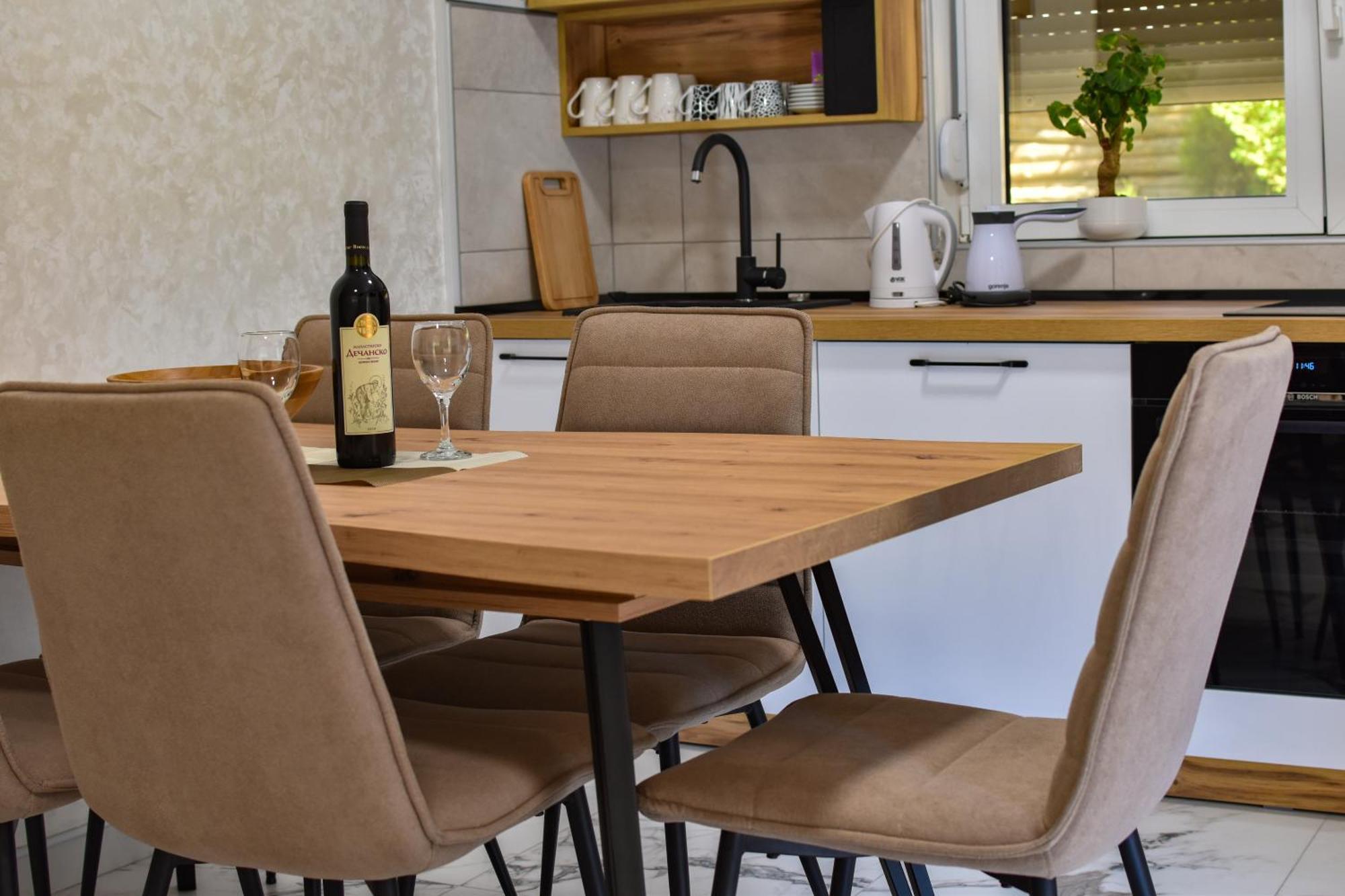 Stiv Apartmani Lukovo Luaran gambar