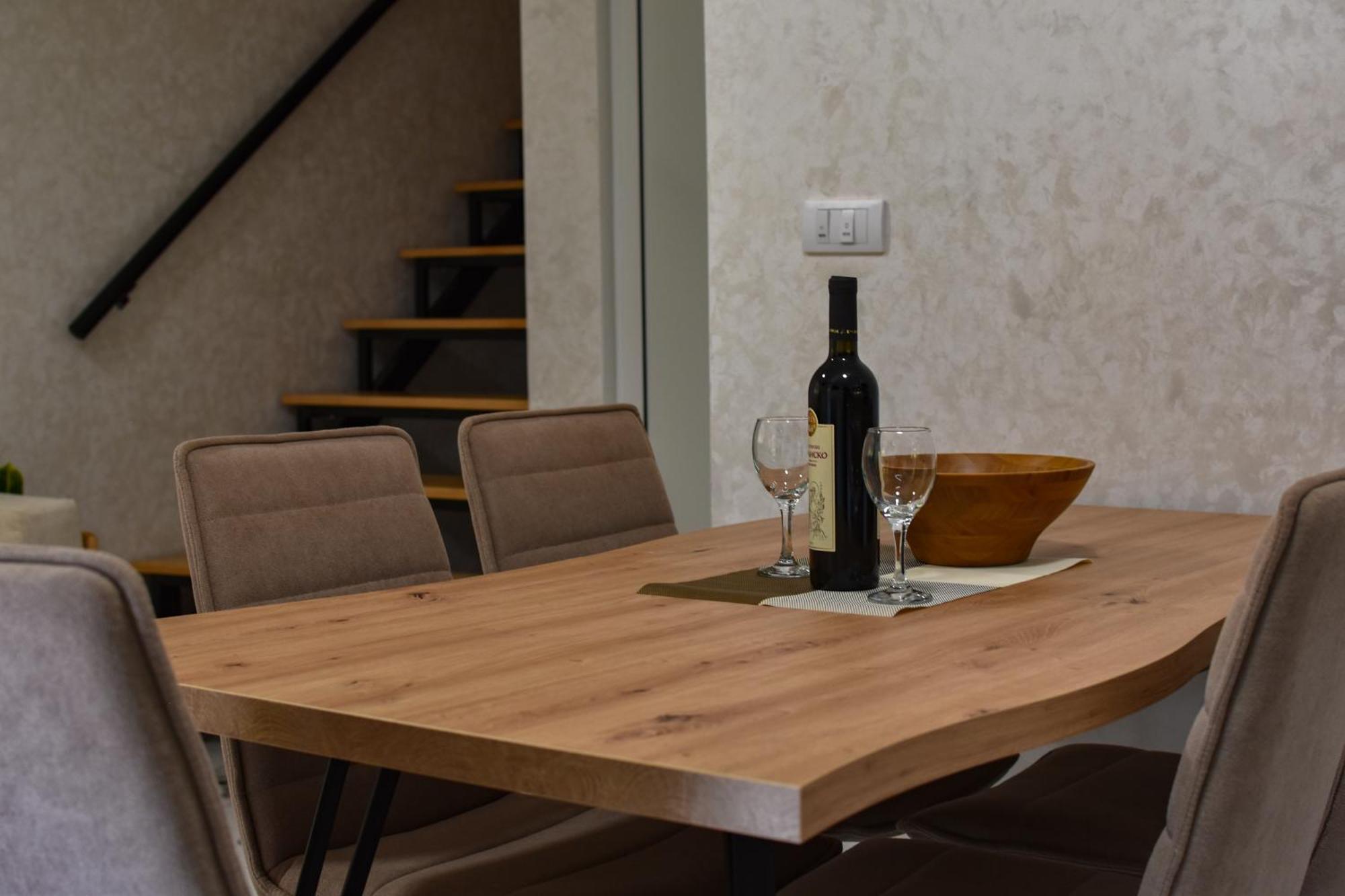 Stiv Apartmani Lukovo Luaran gambar